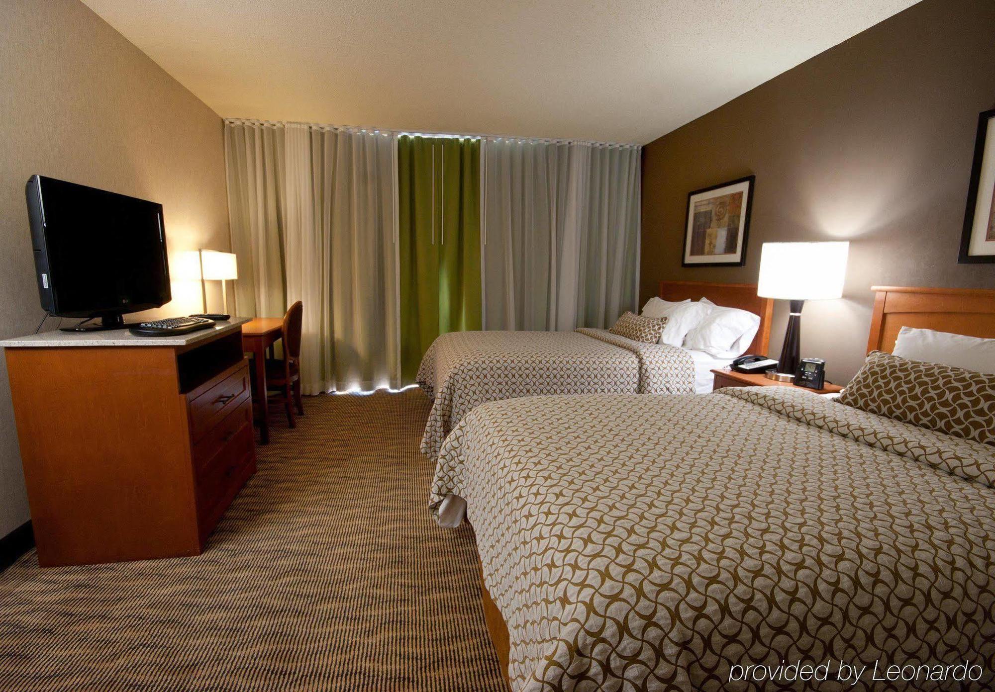 Embassy Suites By Hilton Oklahoma City Will Rogers Airport Phòng bức ảnh